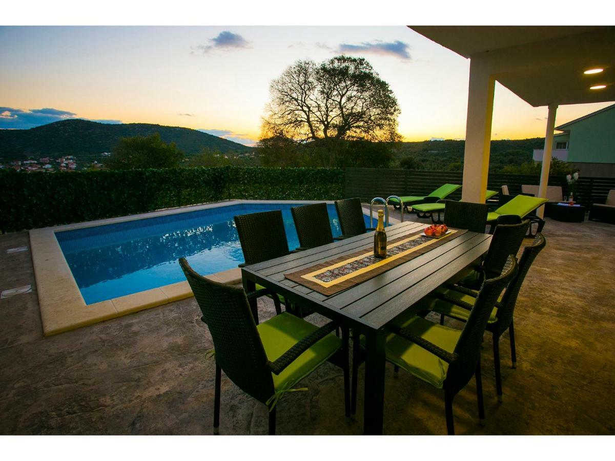 Villa Croatia Sea View With Heated Pool Vinišće Extérieur photo