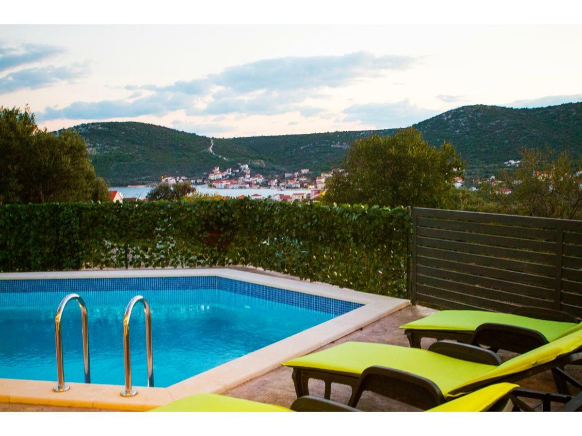 Villa Croatia Sea View With Heated Pool Vinišće Extérieur photo