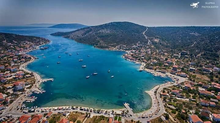 Villa Croatia Sea View With Heated Pool Vinišće Extérieur photo